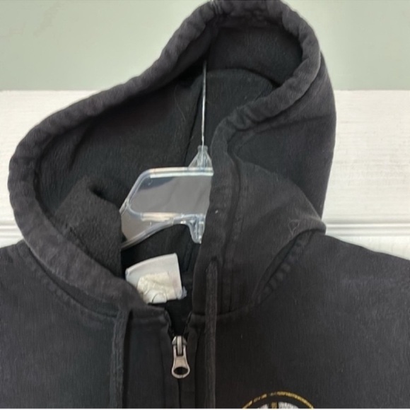 Majestic Black and Gold Bruins Hoodie - Picture 4 of 6